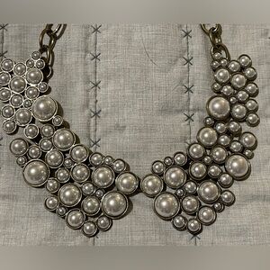 Statement Pearl Cluster Necklace in Cream